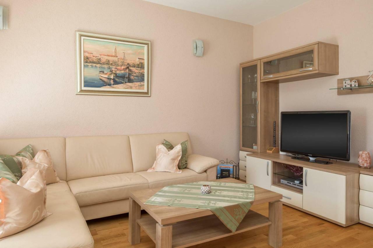 Apartment Novi Kastela Ngoại thất bức ảnh